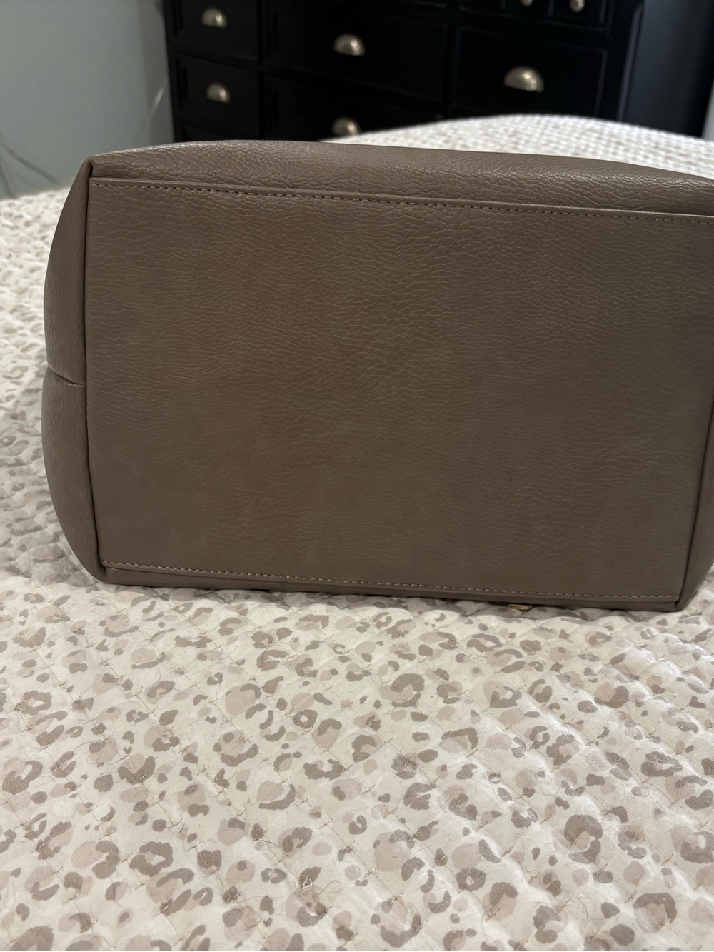 Poppy & Peonies Taupe Leather Tote with Gold Studs - Picture 6 of 7